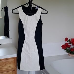 FREE H&M white/black dress